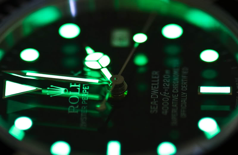 rolex luminous hands