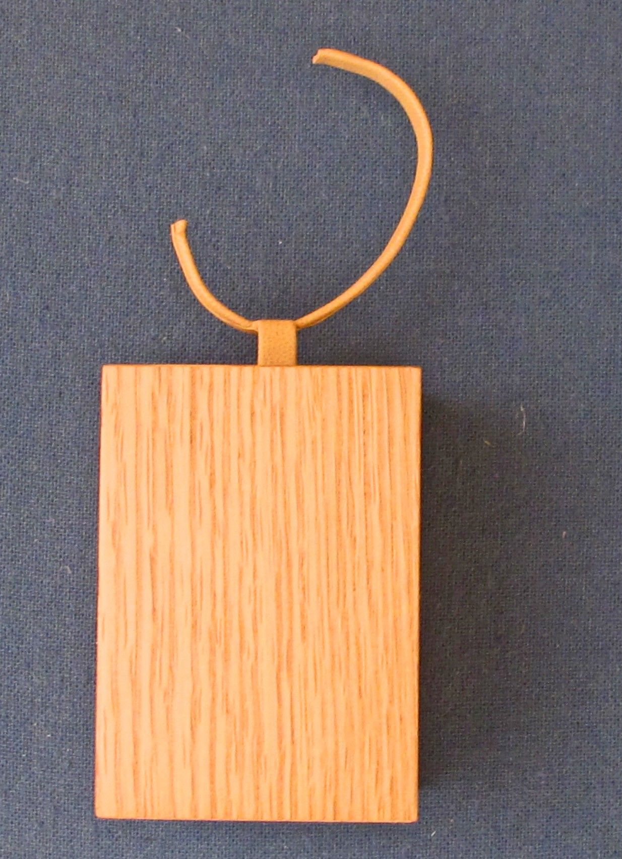 Présentoir Stand Bois Vernis - Brésil - 8.6 X 4.2 Cm - Occasion