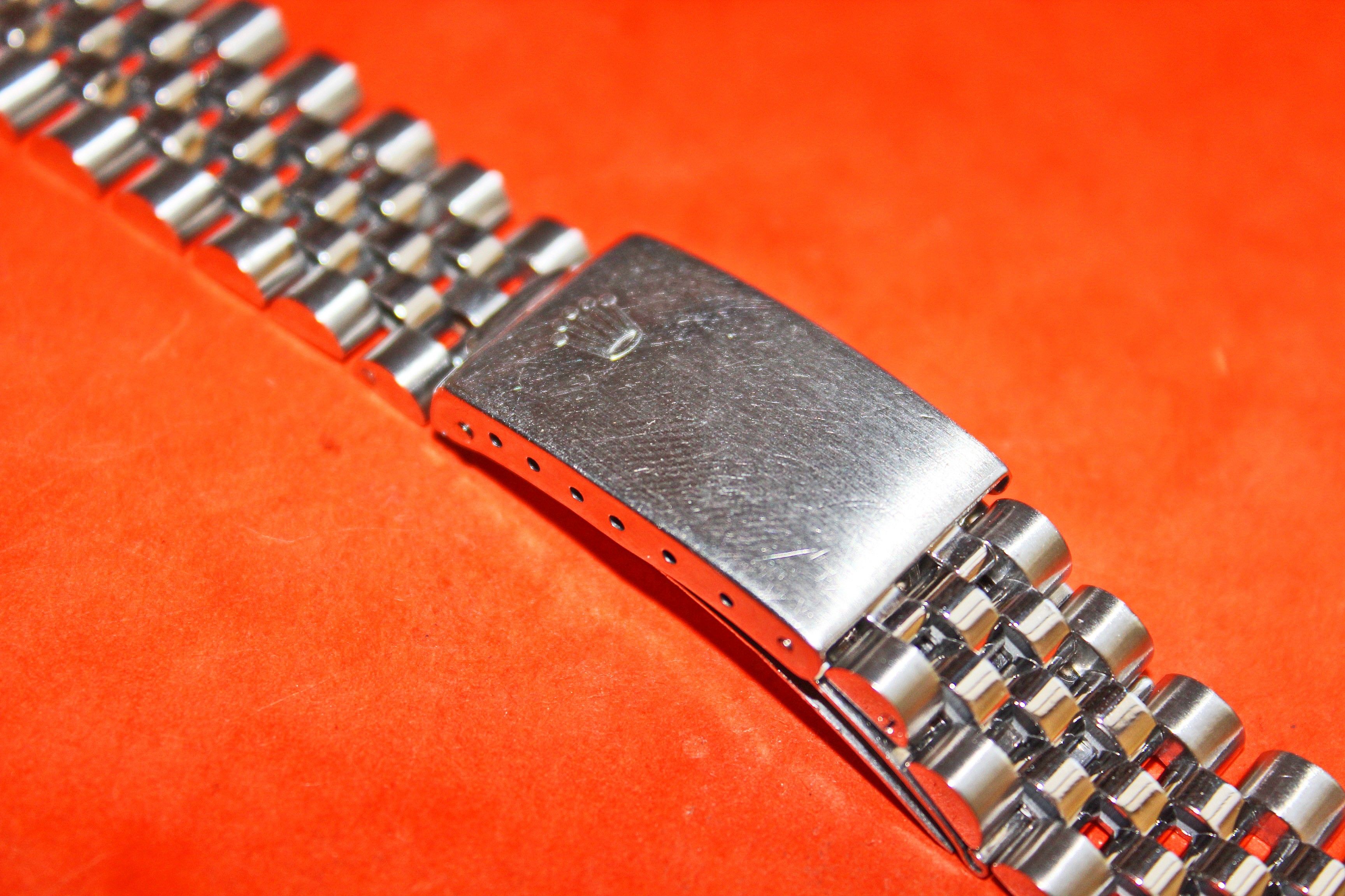 Understand And Buy 20mm Jubilee Bracelet Rolex Disponibile