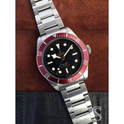 Tudor Heritage Black Bay Rare Lunette Acier Rouge Graduée Montres Hommes BLACK BAY ref 79220,79220R,79220B