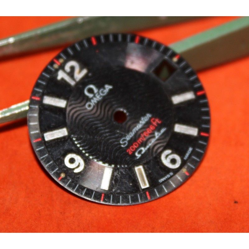 RARE CADRAN OMEGA OMEGAMATIC SEAMASTER NOIR ET ROUGE RARE CADRAN OMEGA OMEGAMATIC SEAMASTER NOIR ET ROUGE