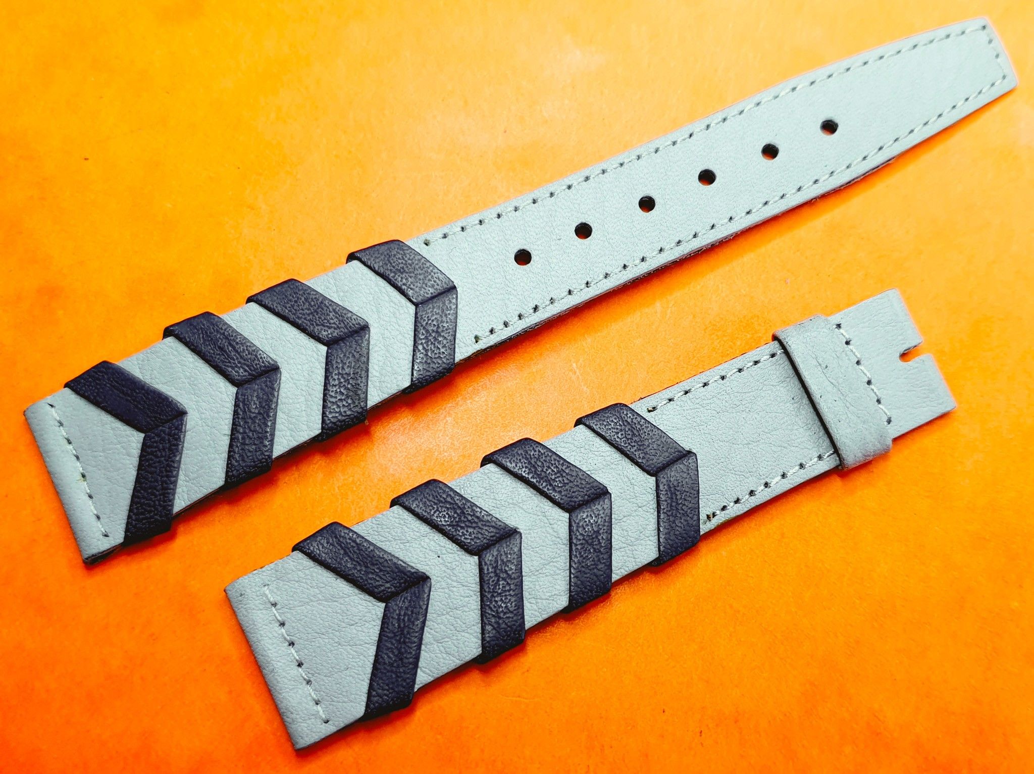 VINTAGE WATCH STRAP 18mm EXOTIC LEATHER grey black colors crossed BAND