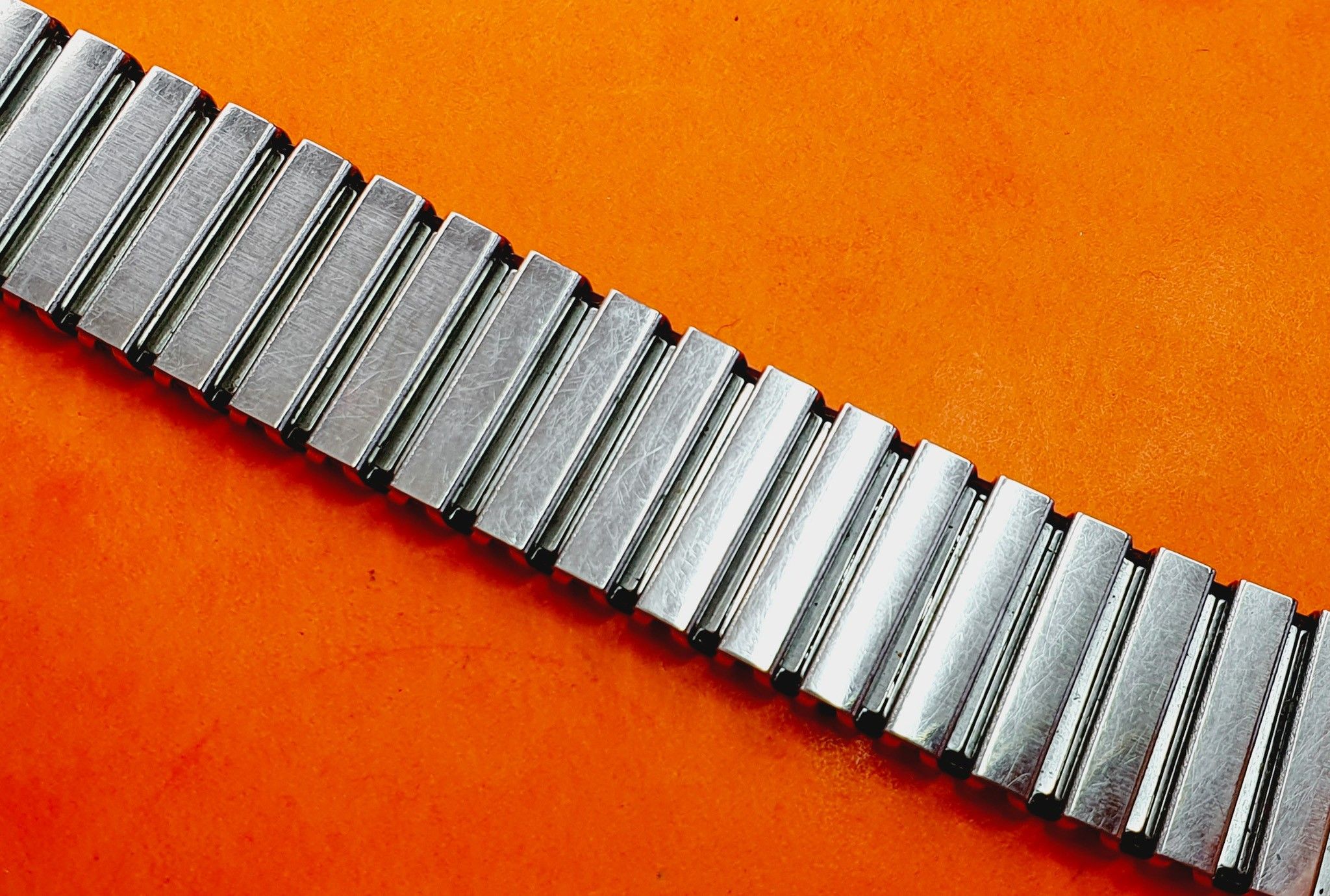 Classic Watch Link Stainless Steel Stretch Bracelet - Two Sizes to Cho –  Feshionn IOBI
