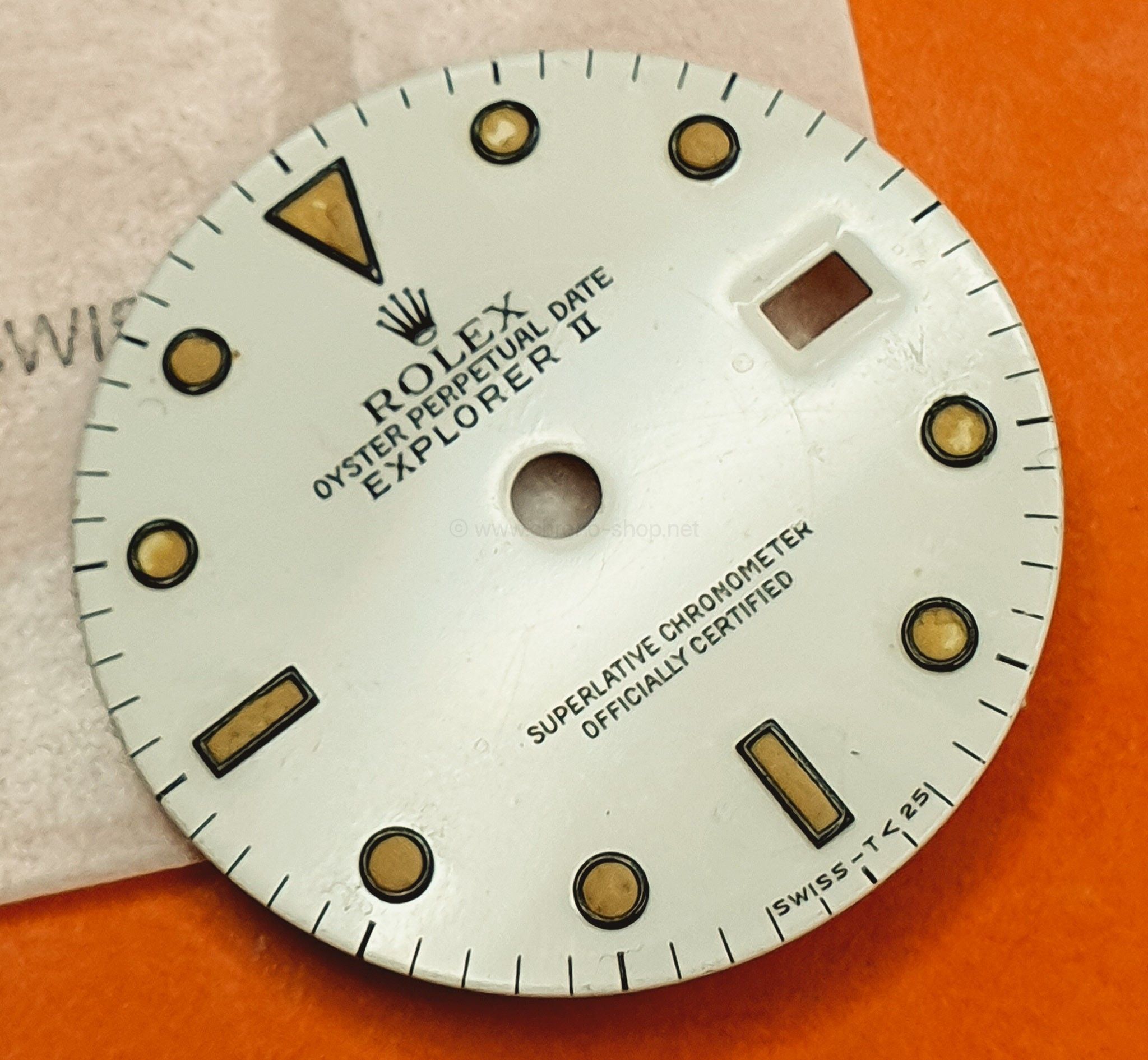 Rolex Vintage cream 1993 16550,16570 Oyster Perpetual Date Explorer II  watch tritium Dial cal 3085