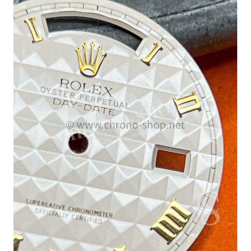 Rolex Rare Cadran Pyramide couleur beige avec chiffres romans or jaune montres Rolex Day-Date President 118238,18239
