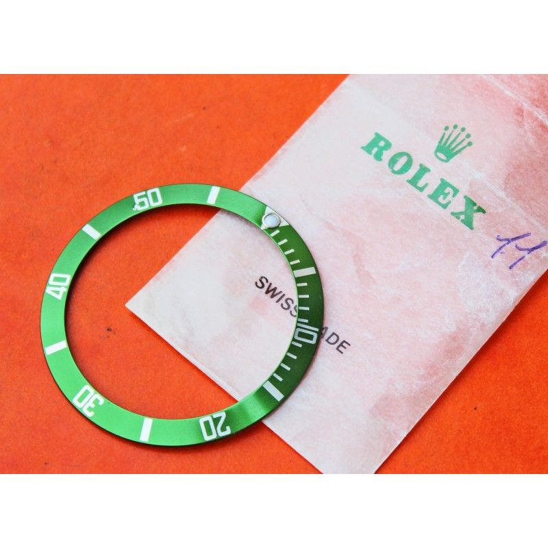 ♛ Rare Original Rolex Submariner date 16610 LV Green bezel insert Stainless Steel ♛