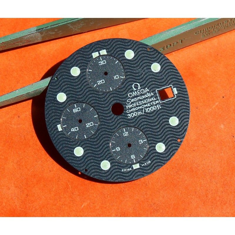 Original CHRONOGRAPH OMEGA Seamaster Date Professional 300m Dark Blue Watch Dial Men's 30.50mm diameter James bond 007