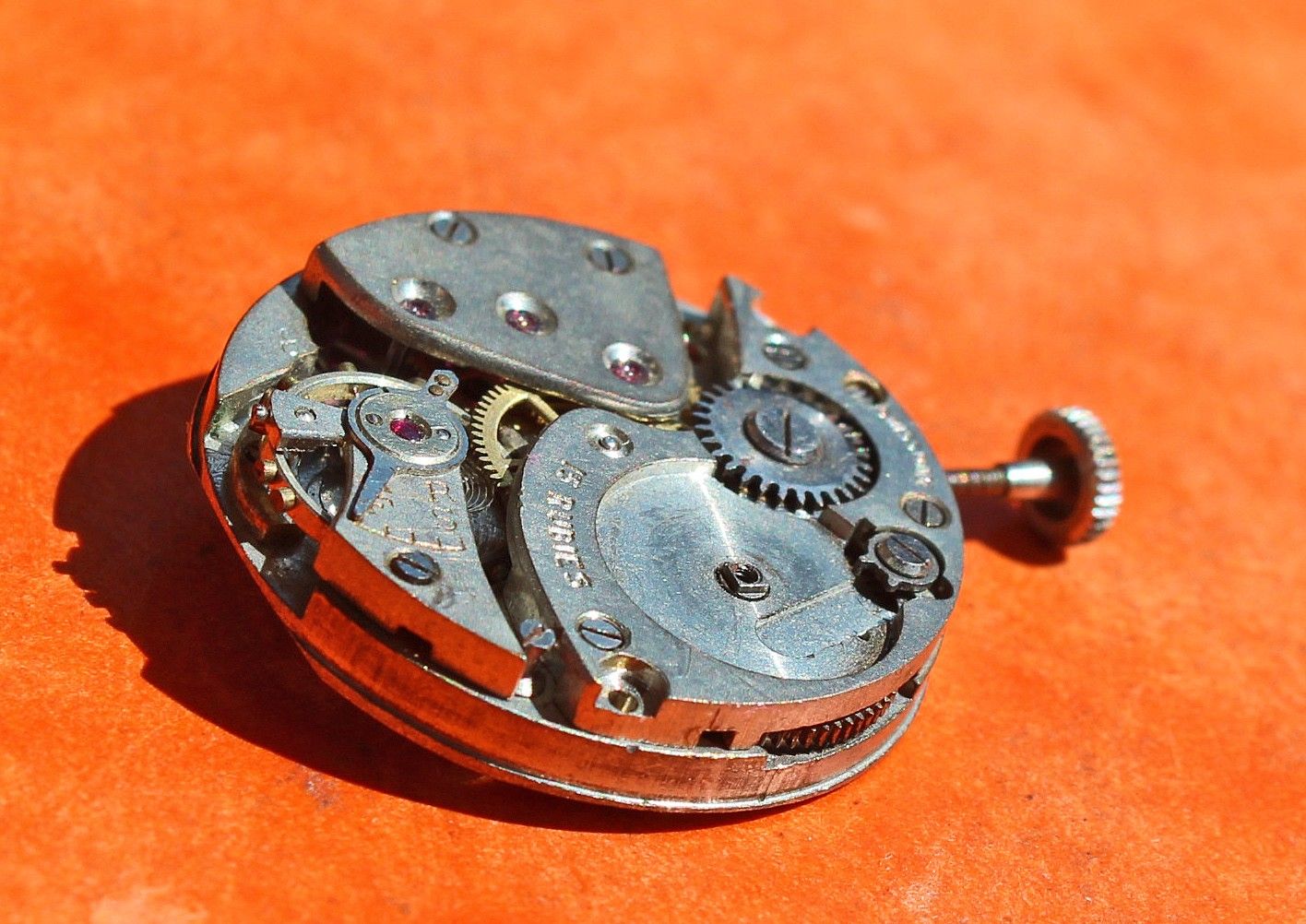 Ancien Mouvement De Montre Mécanique Calibre 8F - Pour Réparation Ou Collection - Occasion