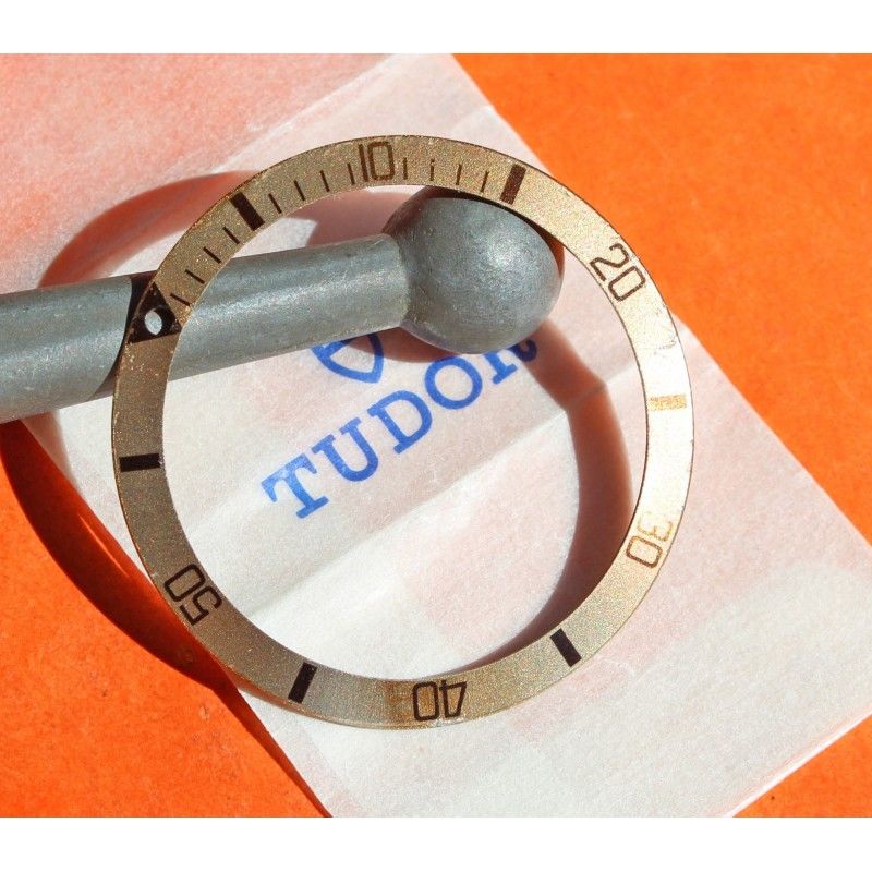 RARE TUDOR SUBMARINER SUBLIME INSERT DE LUNETTE COULEUR AMBRE ref 79090, 7021, 7016