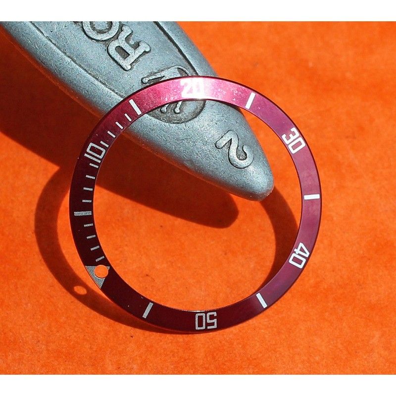 TUDOR MONTRE SUBMARINER INSERT DE LUNETTE POURPRE, GRENAT ref 73090, 73190