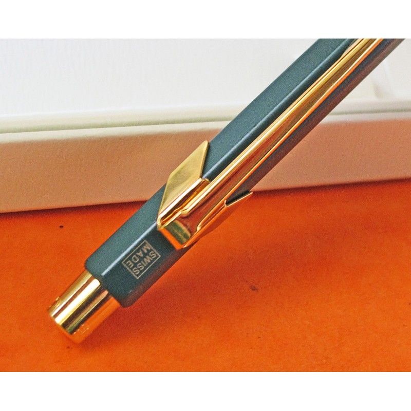 Rolex ballpoint pen green new in box highly collectible