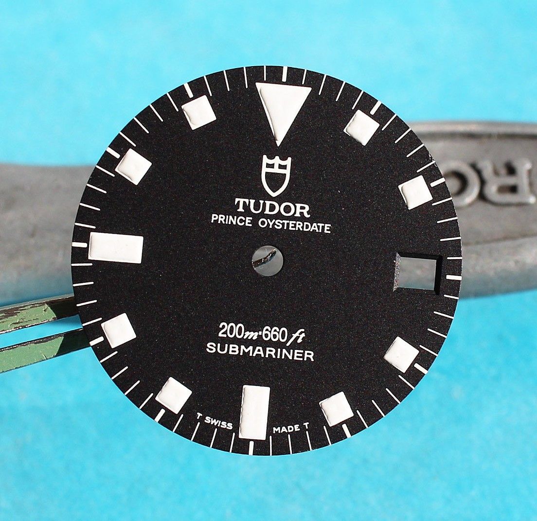 tudor submariner dial