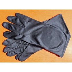 PAIR OF BREITLING POLISHING GLOVES FOR WATCH PROFESSIONALS