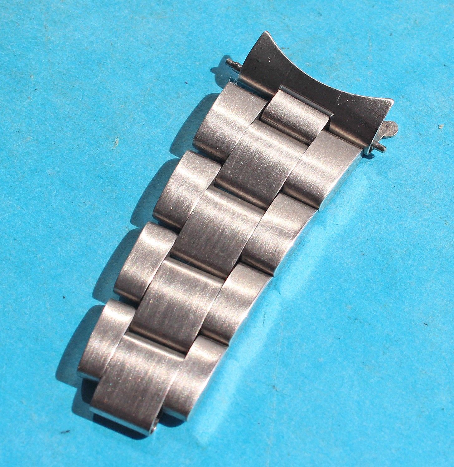 Matt magnetic steel bracelet, parts in silver colour, shiny strips, arrows  | Jewelry Eshop