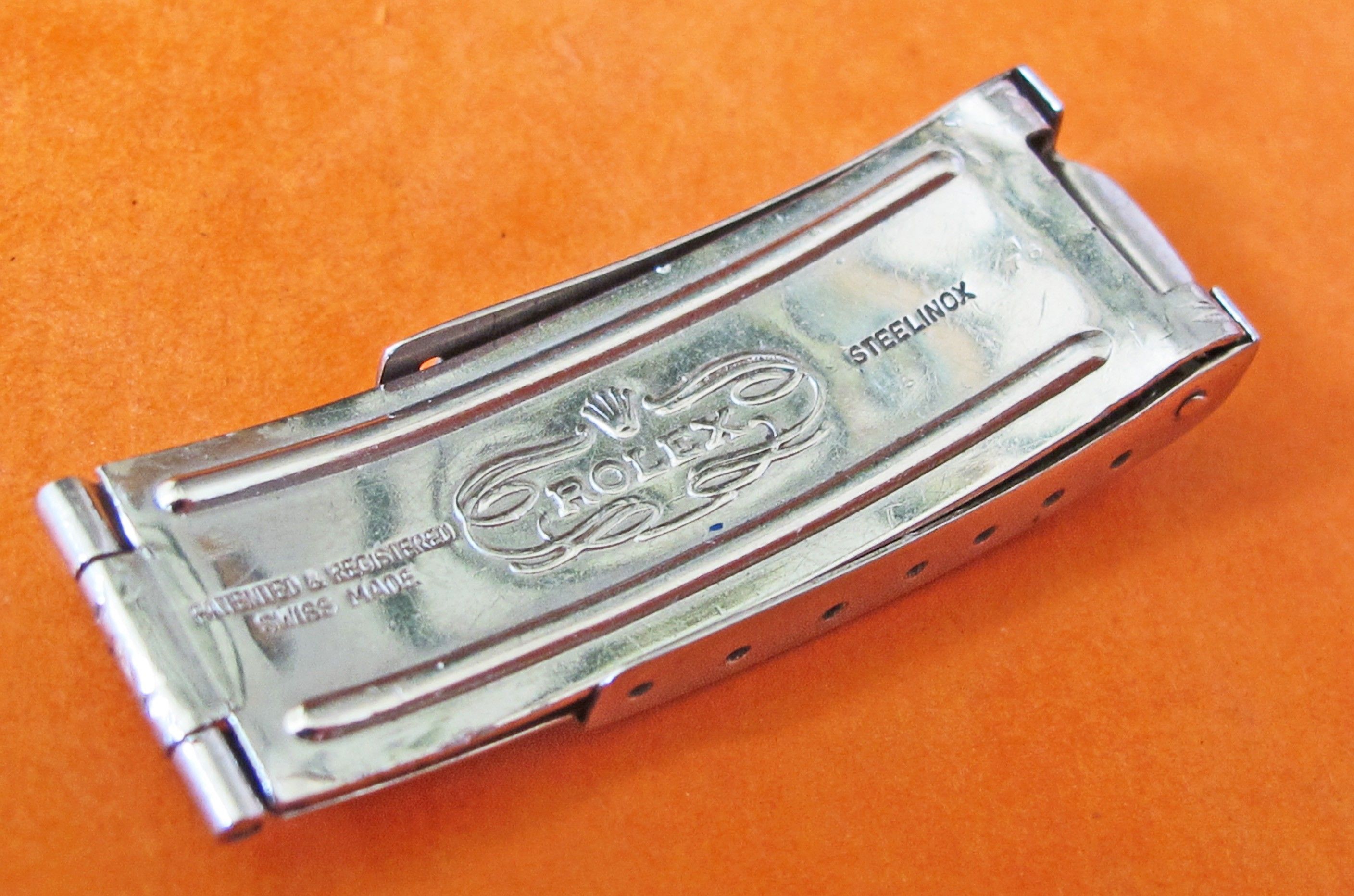 1976 dated VINTAGE Rolex Daytona Watch Bracelet Buckle Clasp