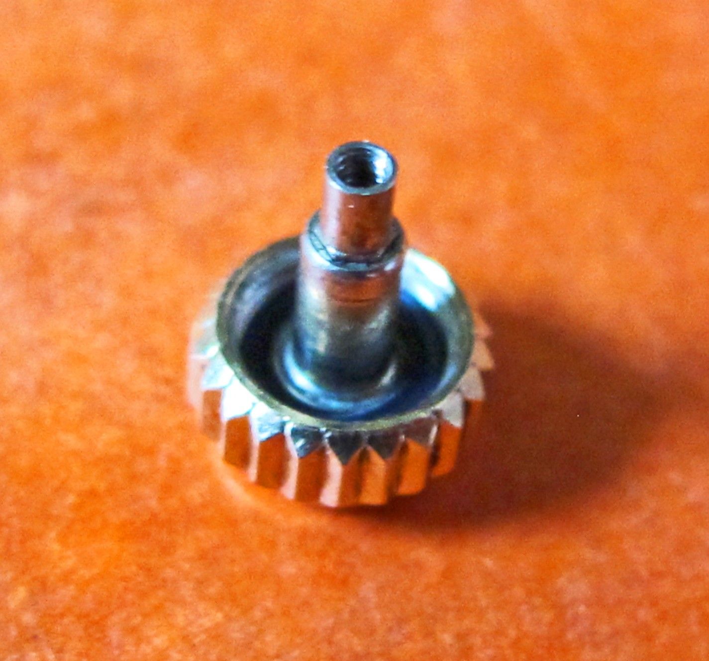 18K Rolex Genuine Watch Twinlock Oyster Gold Screw Down Crown