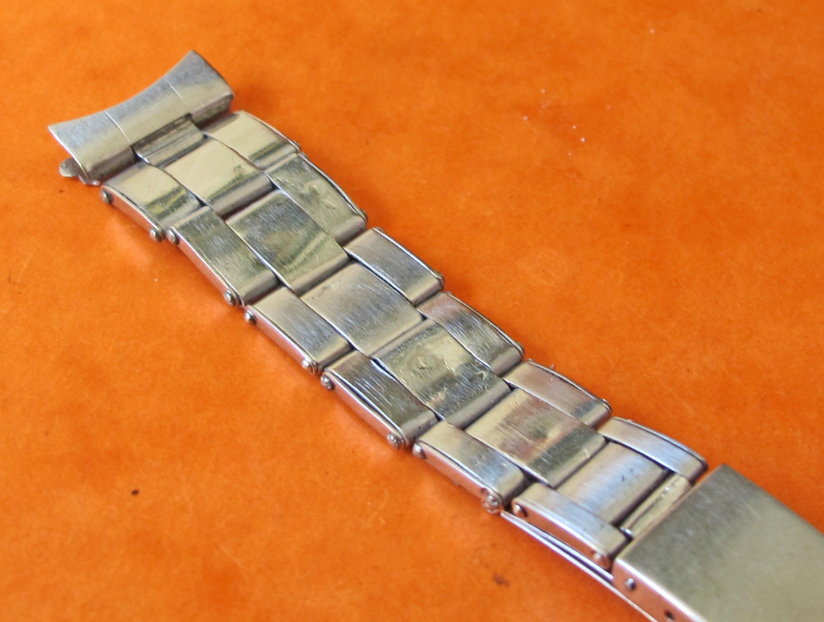 Bracelet à rivets extensibles - Expanding rivet strap - 18mm RIV 0018