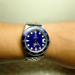 Tudor Rare Cadran Bleu de montres vintages Tudor Submariner date ref 75190 Medium