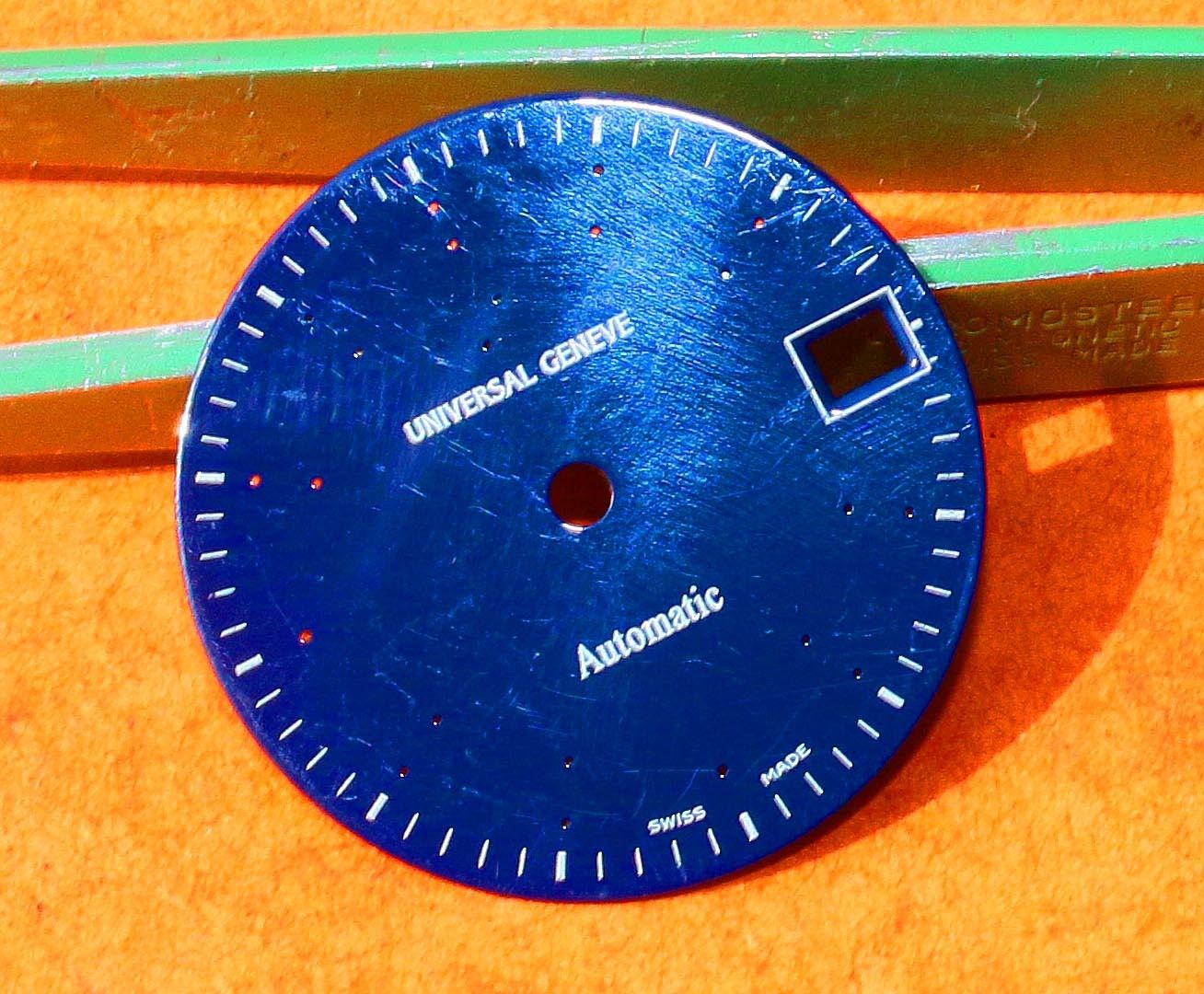 Cadran Original Universal Genève Unisonic Date Vintage - Bleu Tritium - NOS Rare