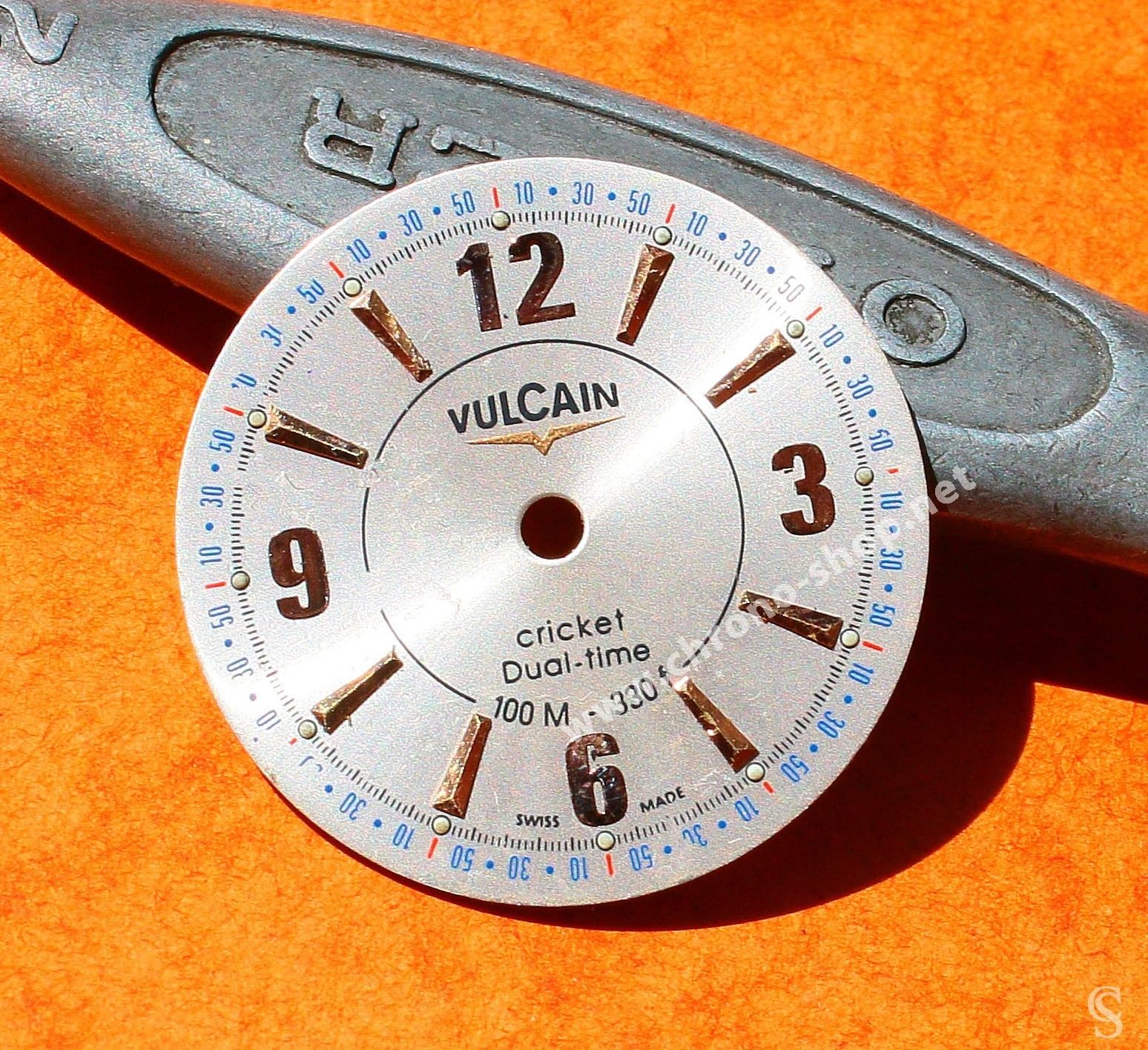Vulcain cricket dual time hotsell