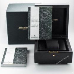 Audemars Piguet Original Carnet Garantie Vierge Chronograph cal 2326, 2840 Certificat d'origine & Garantie montres documents